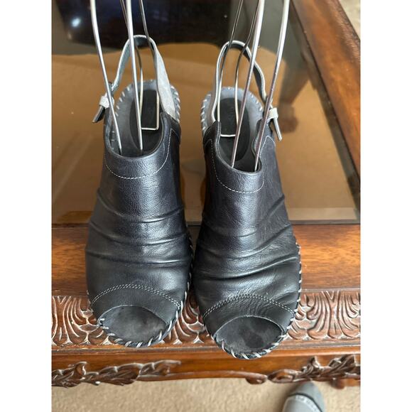 Women’s Bussola Black Leather Wedge Sandals Preppy Size 41 ( 10 ) - Picture 3 of 5